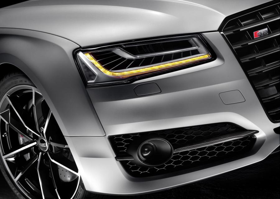 Детали экстерьера Audi S8 Plus (D4) 2015 года  (WW) (фото 36 из 47)